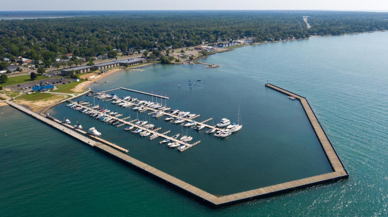 Tawas Bay Beach Resort & Conference Center East Tawas Exterior foto